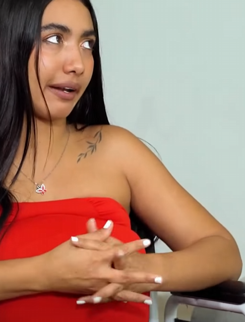 H1401003 Empleada ayuda su patrón desenmascarar su esposa part2