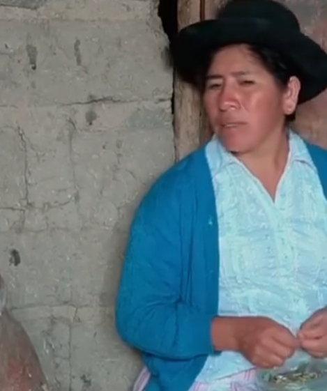 H1501001 Humilde madre recibe una sorpresa de sus hijos despues de años part2