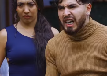 H1601005 Regreso del extranjero para encontrar su madre así La VIDA SIGUE part2