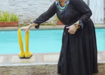 H1801005 Millonario deja su prometida arrogante por su hermana gemela part2