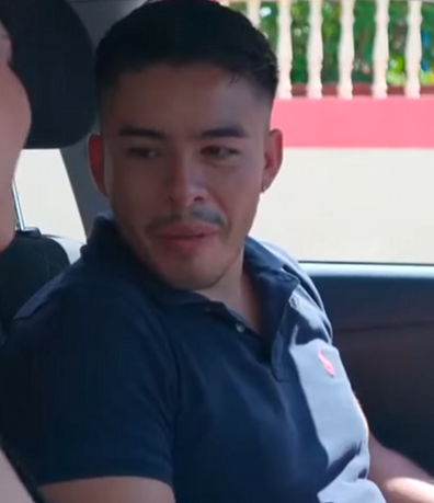 H0701004 Dejo su hermana gemela cargo de su esposo part2