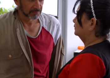 H1901005 Millonario finge ser el sirviente para darle una lección la novia de su hijo part2