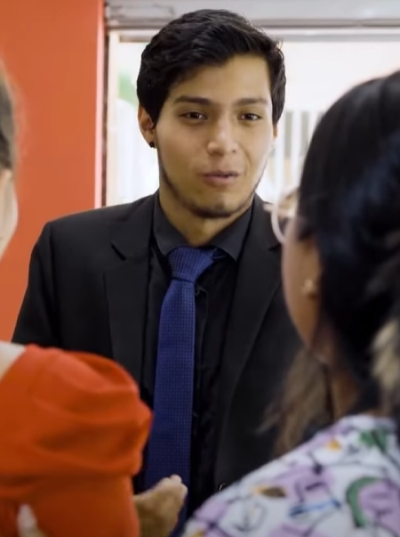 H1901005 Empresario convierte vag4bunda en hermosa modelo por esta extraña razón part2