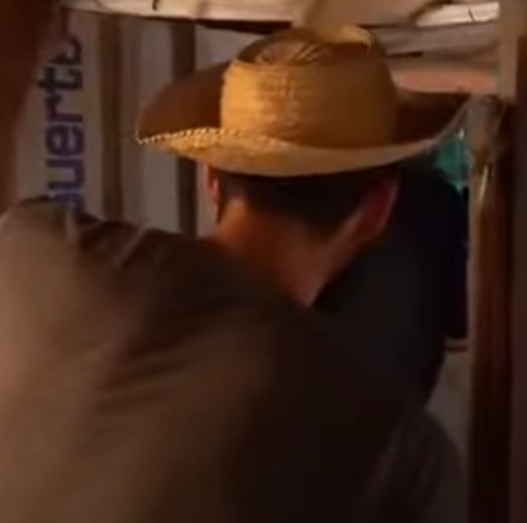 H1901003 Se enamoro de un campesino sucedió esto part2