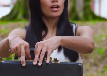 H2101002 Millonario le puso una trampa su futura suegra por esta razon part2