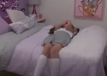 H2101004 Roxana entró la secundaria se enamora de un novio virtual part2