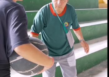 H2201005 El señor de los jugos le salva la vida una basquetbolista de esta forma part2