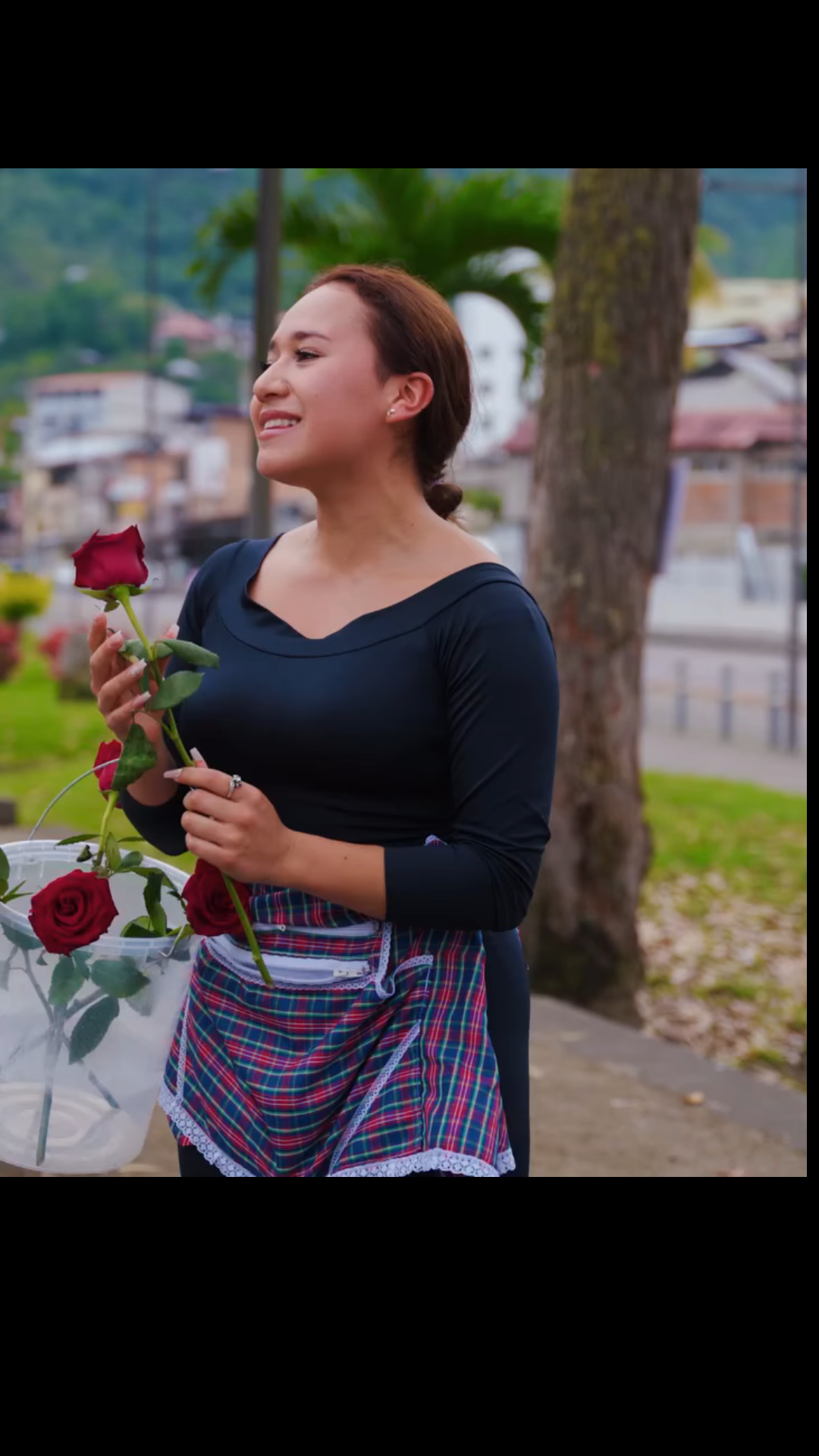 H2301003 Se ponía hermosa para su esposo, pero él la rεchαzαbα por esta razón part2