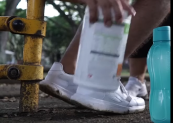 H2501004 Todos seducían al instructor sin imaginarse la gran sorpresa que tenia part2