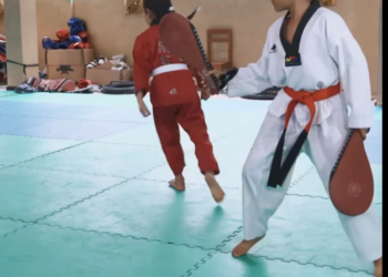 H2601004 Su madre la obligab4 abandonar sus sueños, hasta que paso esto part2