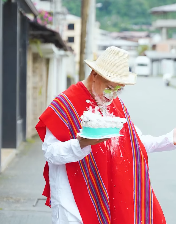 H2601001 No juzgu3s un libro por su portada part2