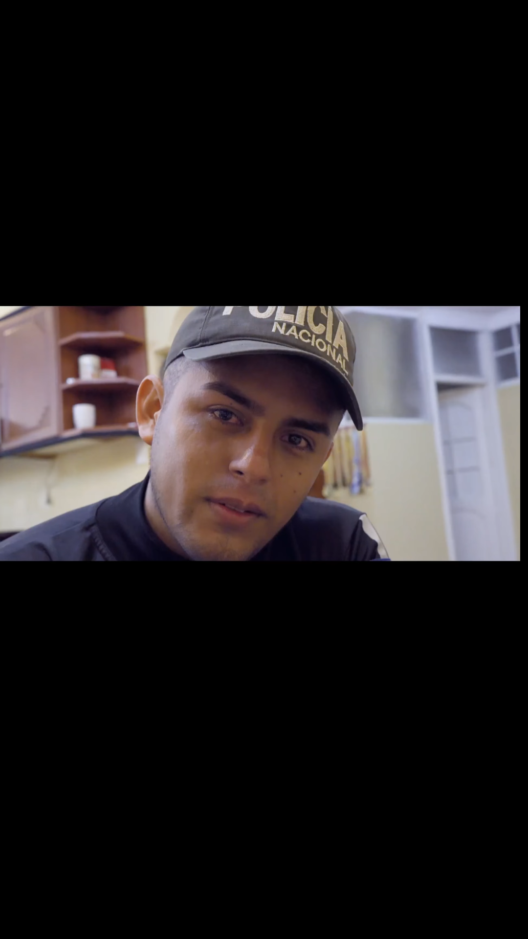 H2601003 Niña sufre las consecuencias del divorcio de sus padres part2