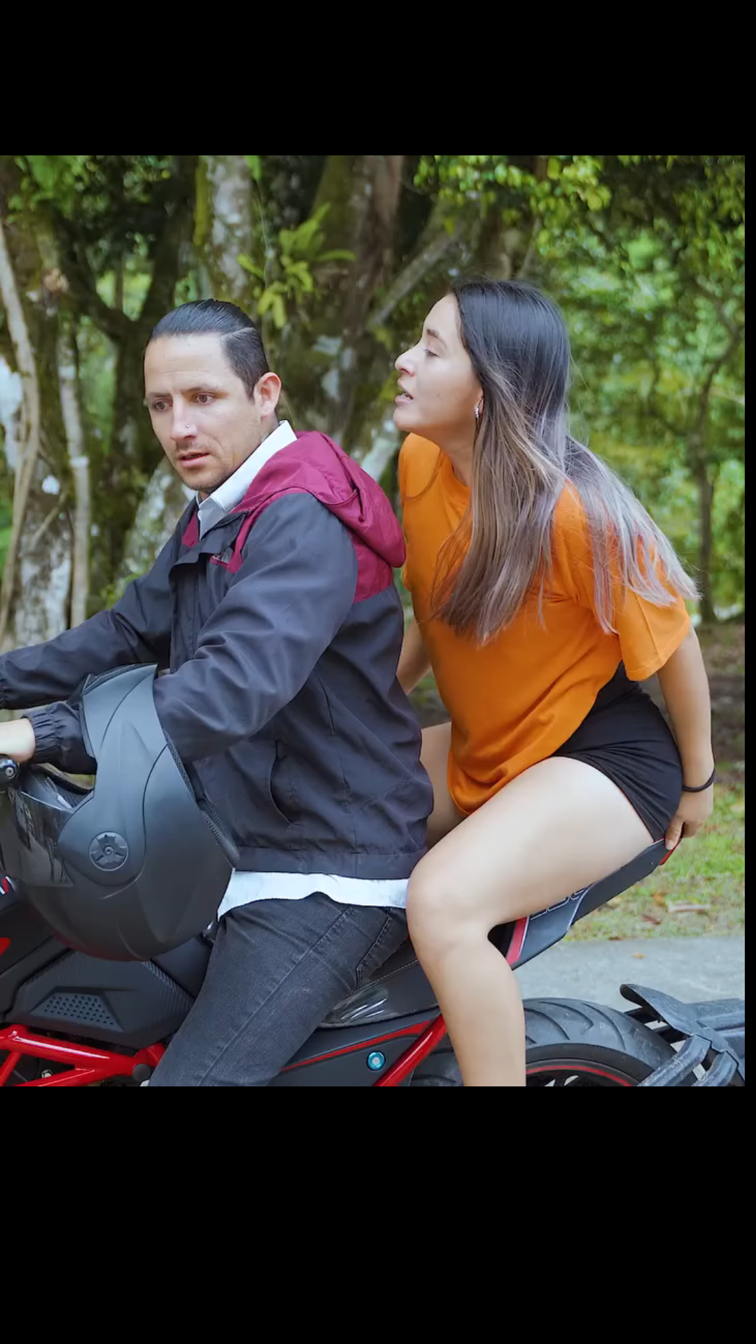 H2701002 Mujer escapa del hospit4l para salvar su hijo de este mal hombre part2