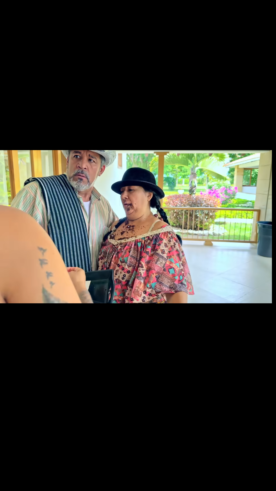 H2701004 Esta vendedora de casas humilló cliente por ser de campo sin saber quién era en part2