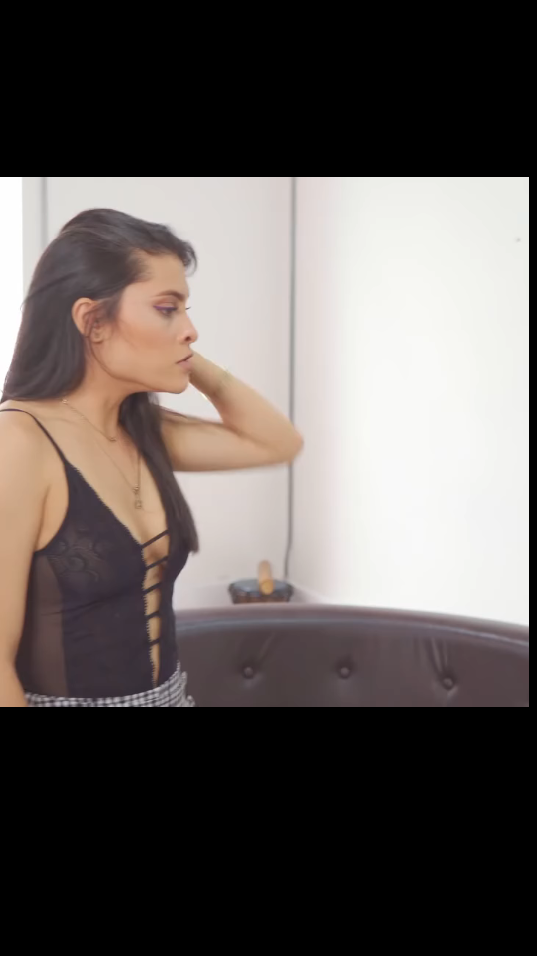 H2801005 Engaño su esposo con otro la vida le da su gran merecido part2