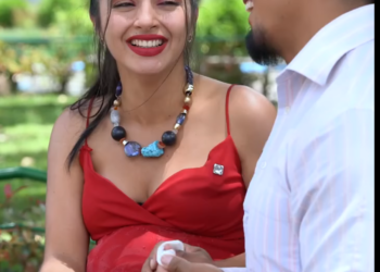 H2901004 Embrazo dos muj3res sin saber que su esposa policía haría esto part2