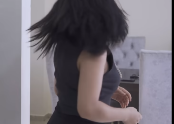 H2901005 El novio de su hija quiere enamorarla sin imaginar las part2