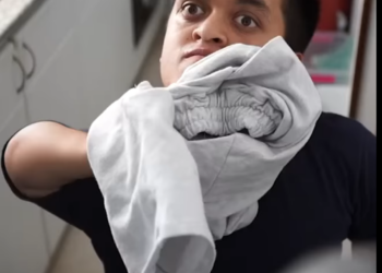 H0102003 Insulto sus padres por complacer su mujer part2