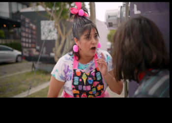 H0102001 Niña humilde hace lo correcto se vuelve part2