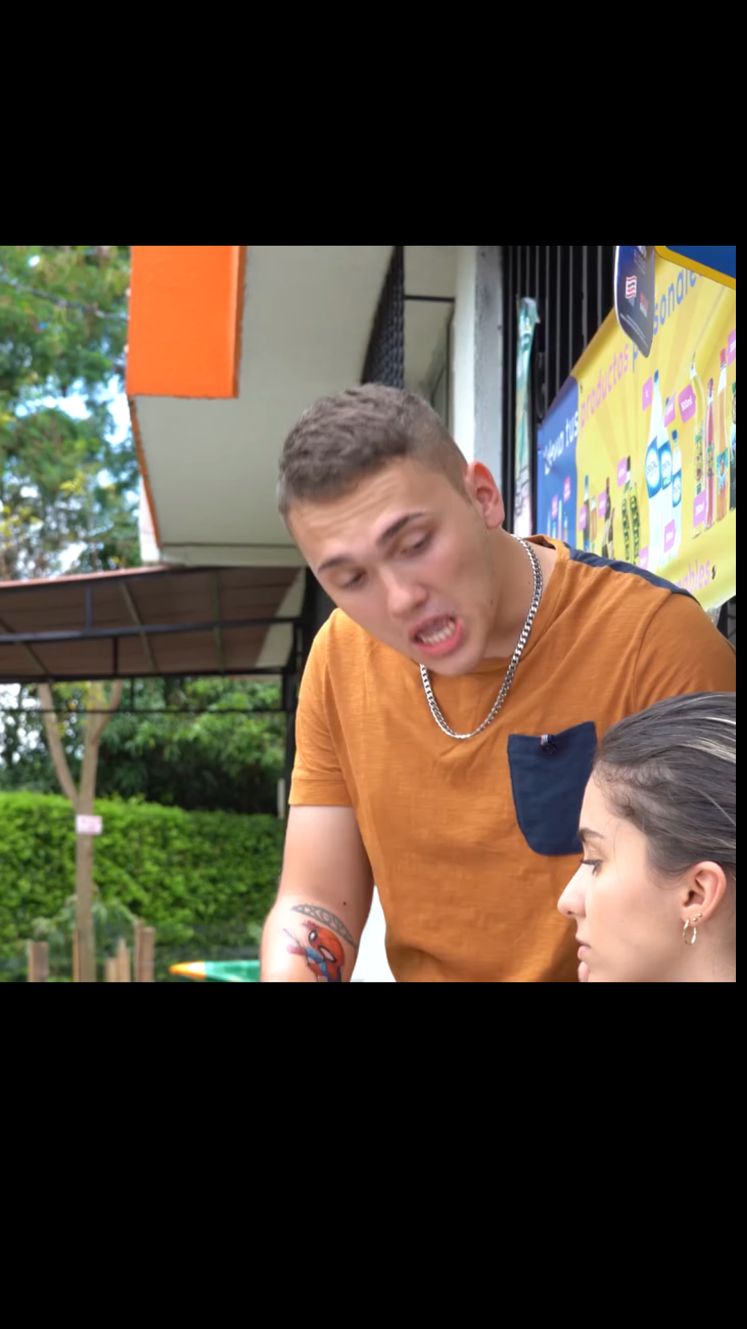 H0202003 Se burlaba de ella por su condición, sin nunca imaginar las vueltas que da la vida part2