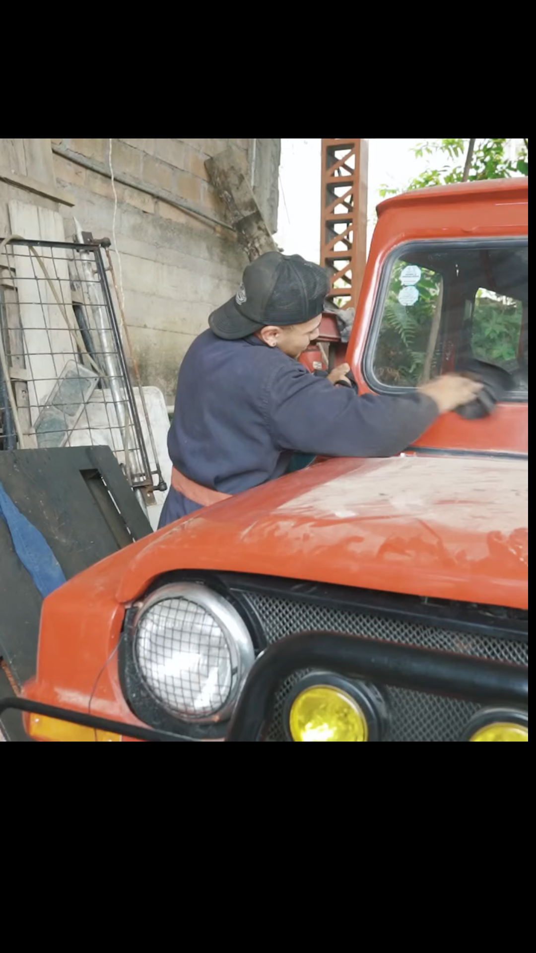 H0202003 Trabajador de mecánica pidió su liquid4ci0n su jefa, pero ella hizo esto part2