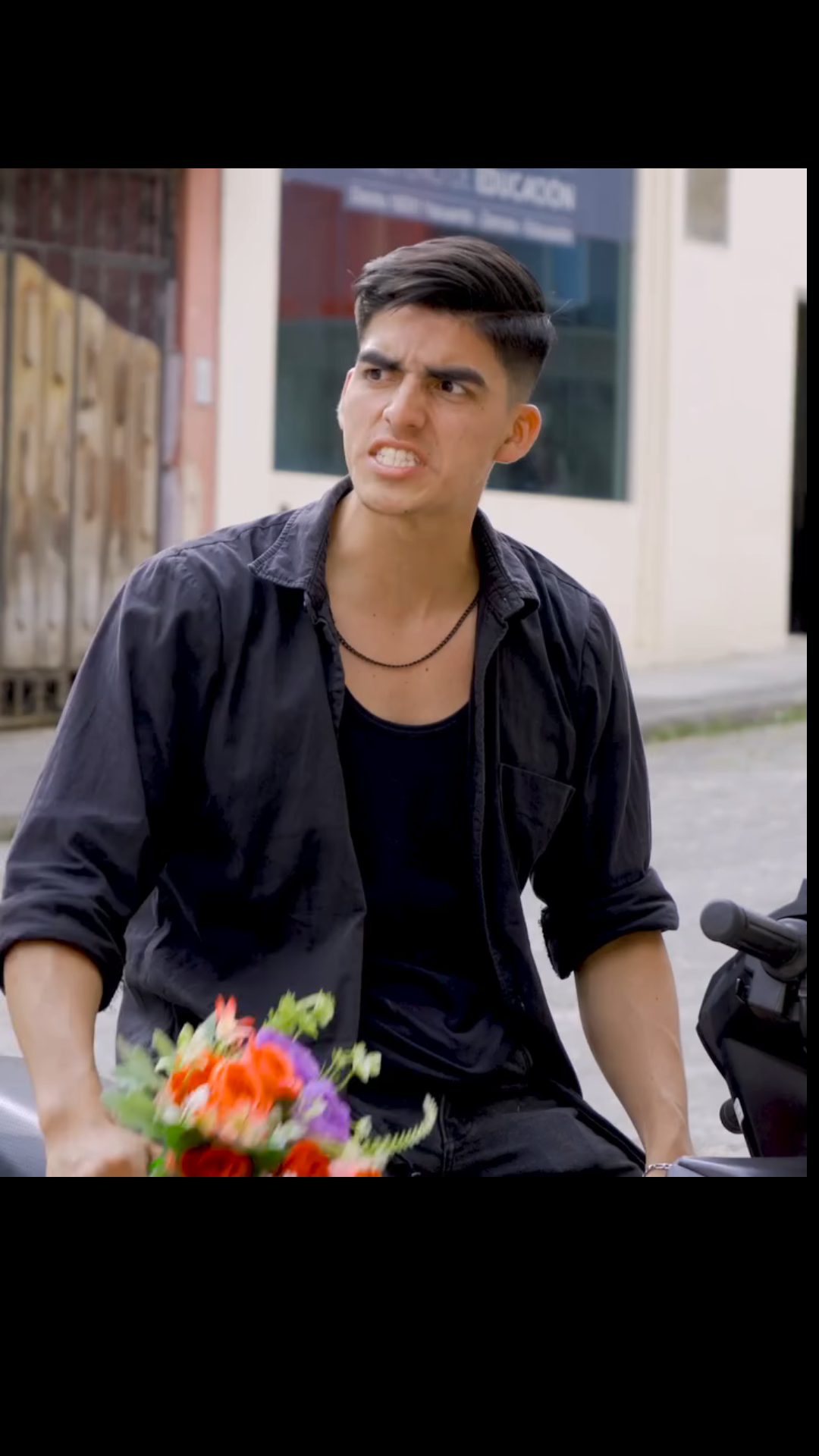 H0202003 Su novia le dijo que no sería nadie se fue con su compañero con carro part2