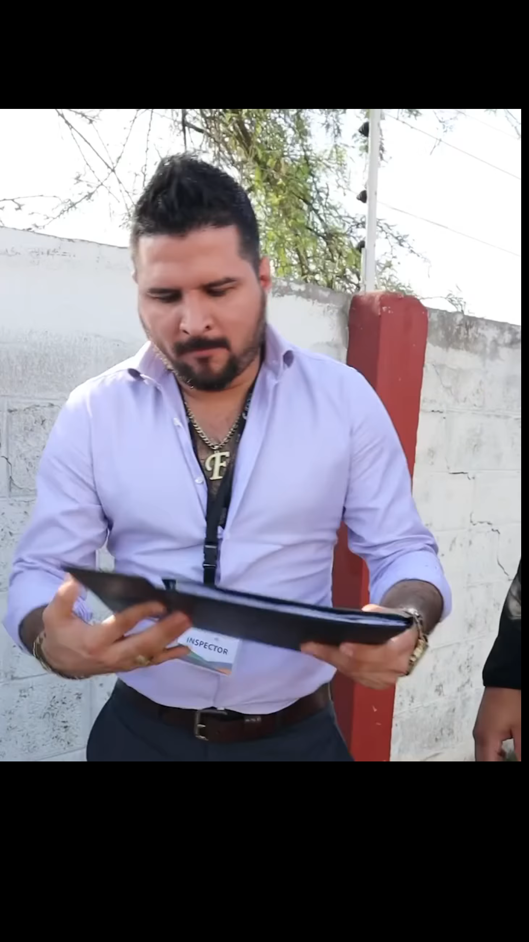 H0302001 Nunca te metas con la pequeña del barrio part2