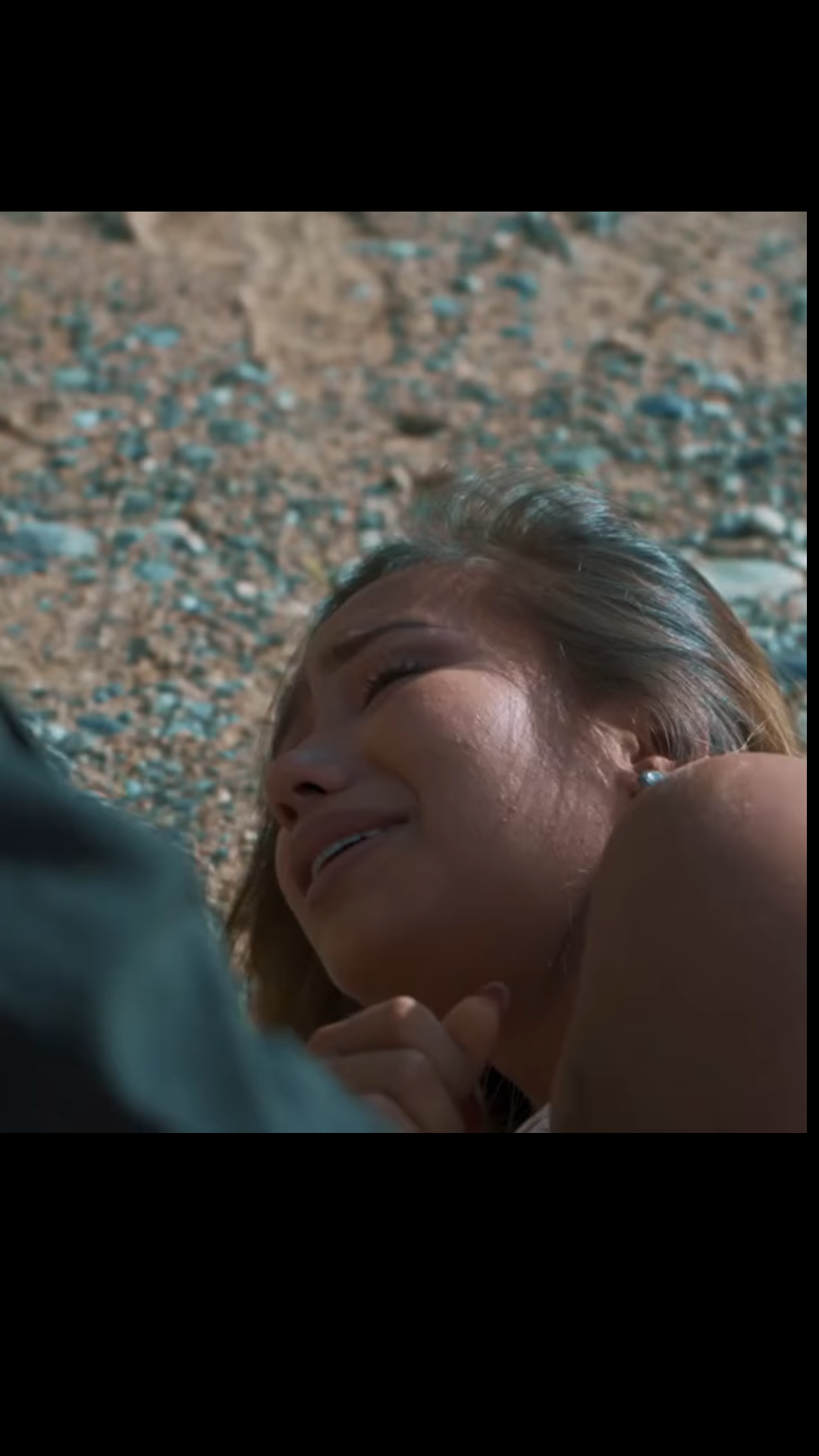 H0302002 Rech4zó el regalo de su padre, sin pensar este final