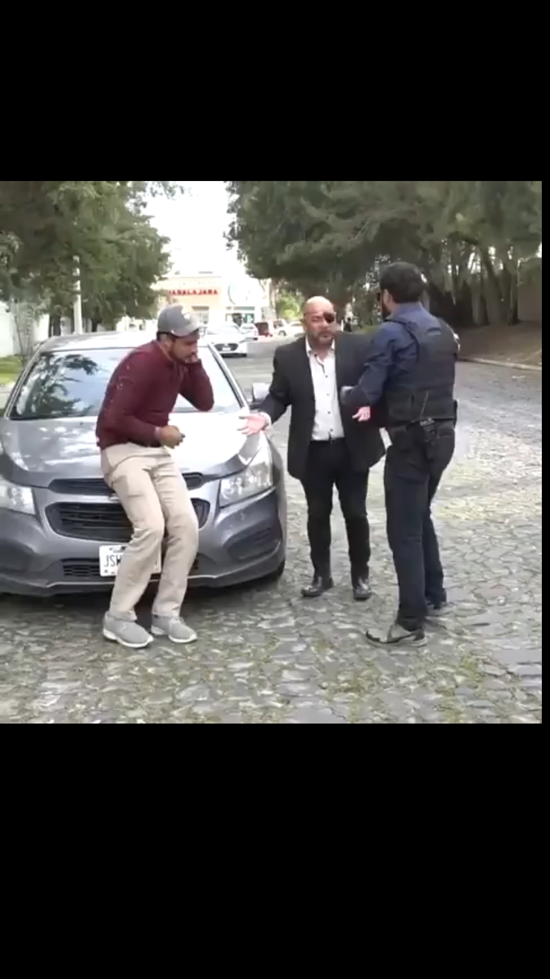 H0302004 En un segundo tu vida puede part2