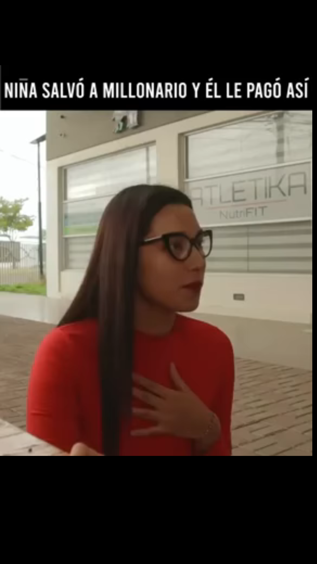 H0402004 Su hija salvó un millonario recibieron una gra part2