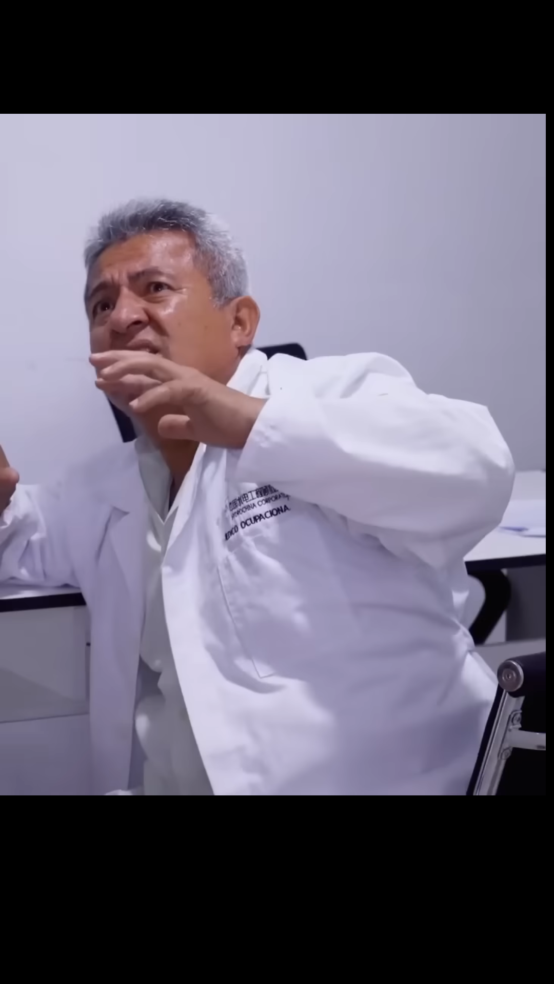 H0402004 Fingia ser doctor para hacer esto sus part2