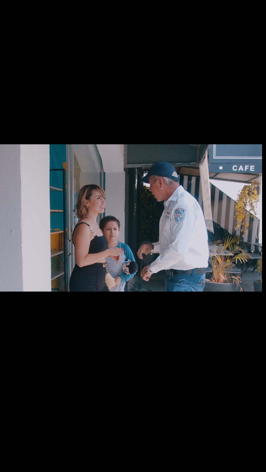 H1402003 Guardia salvó niño de una ladrona recibió una gran recompensa part2