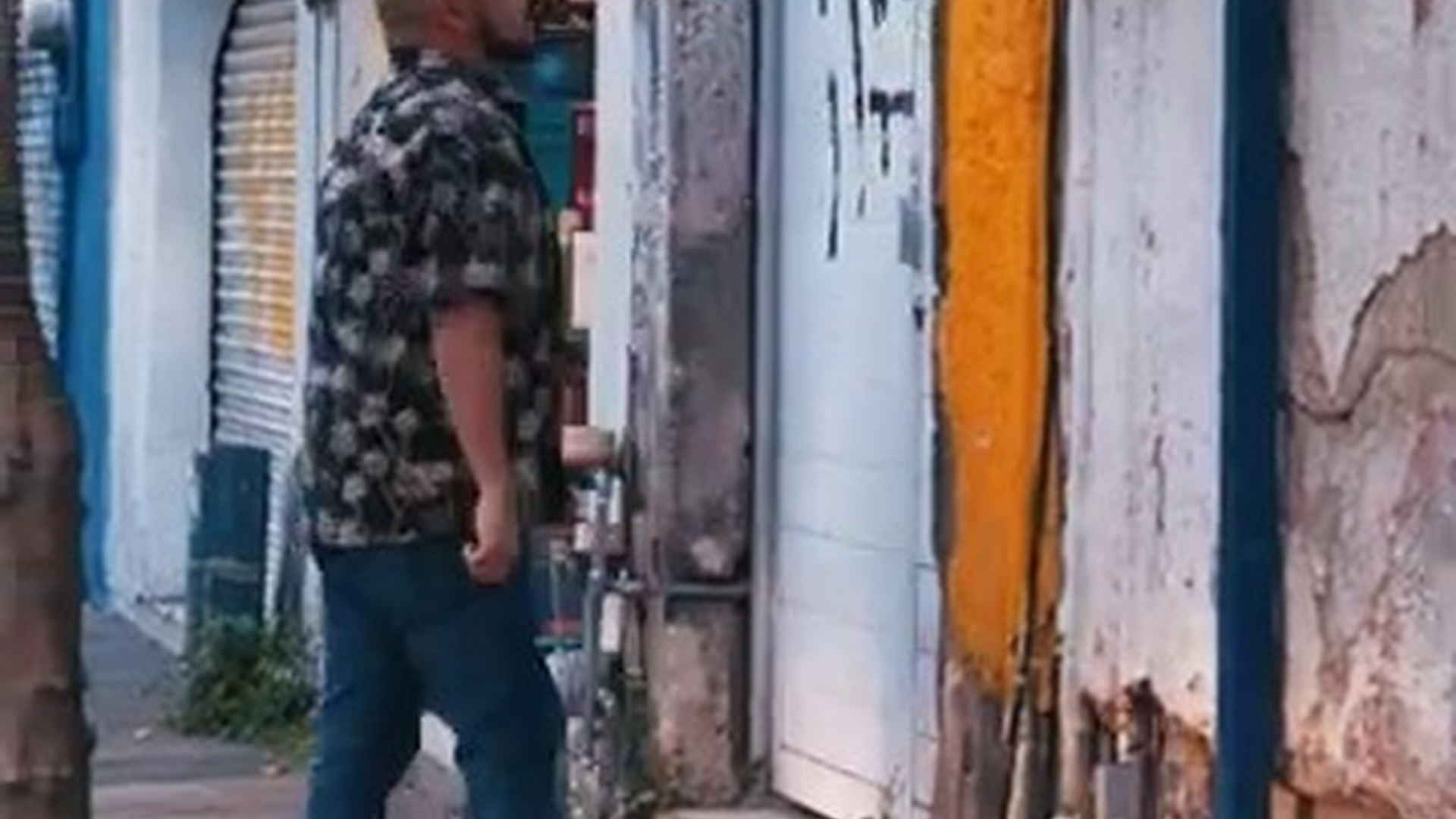 H0803001 No critiques hijos ajenos, porque en un descuido part2