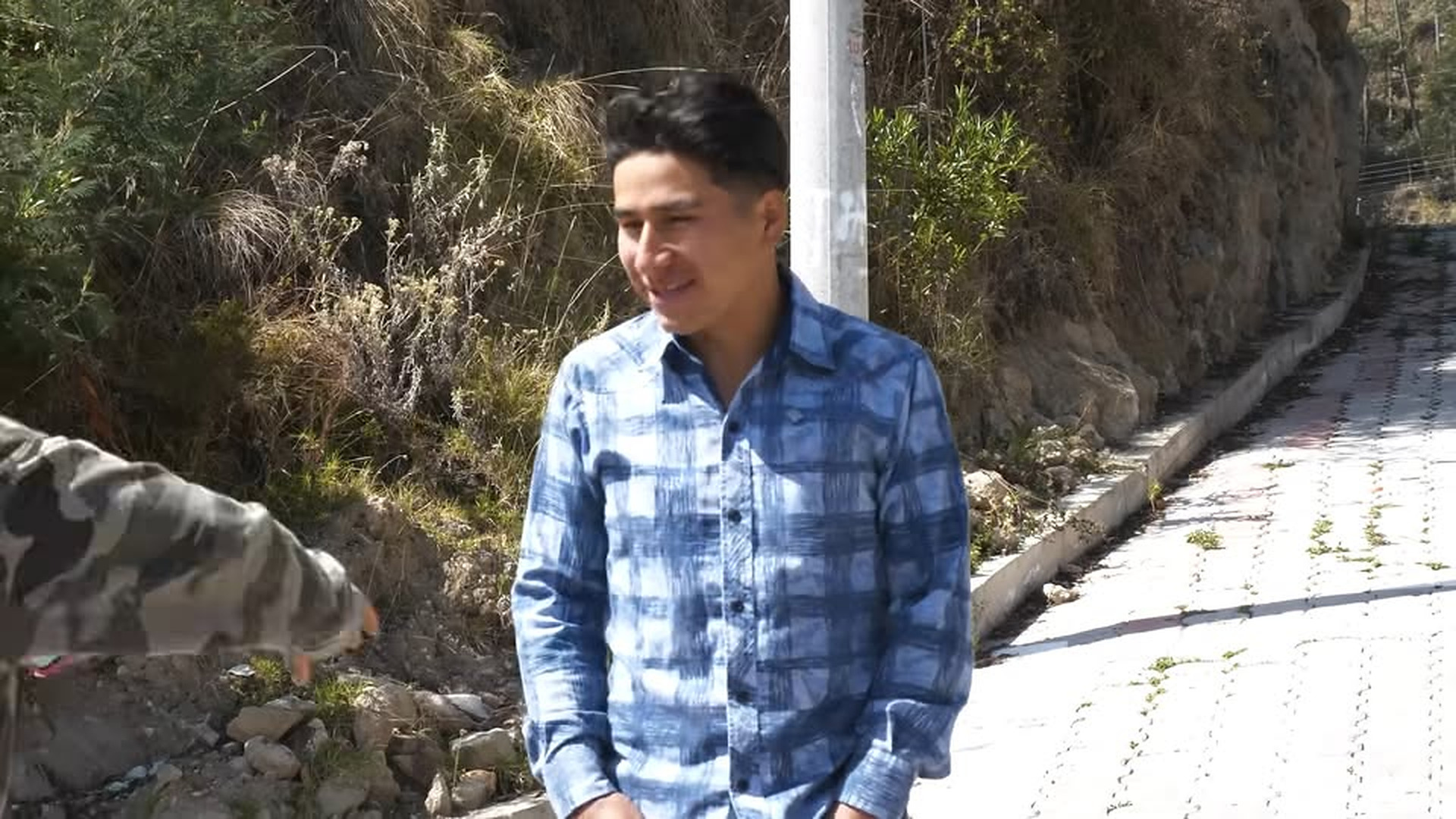 H0903004 Niña descubrio la novia de su papa siendo nfiel part2