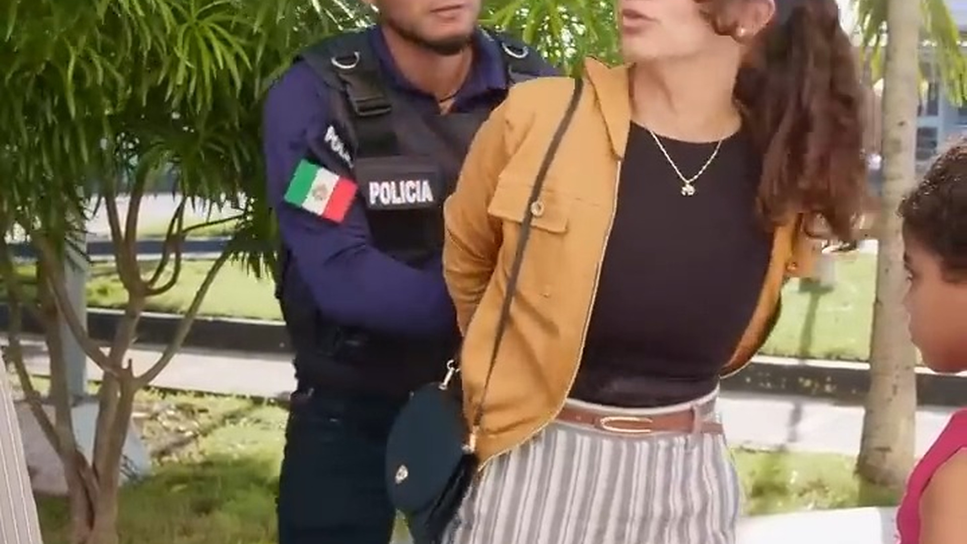 H1103003 Nunca debes juzgar por las part2