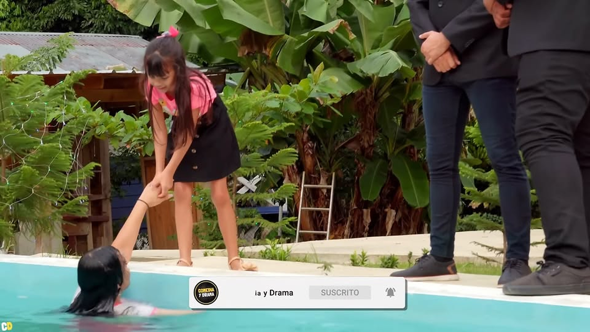 H1303002 Le niegan la entrada madre hija en un hotel si part2