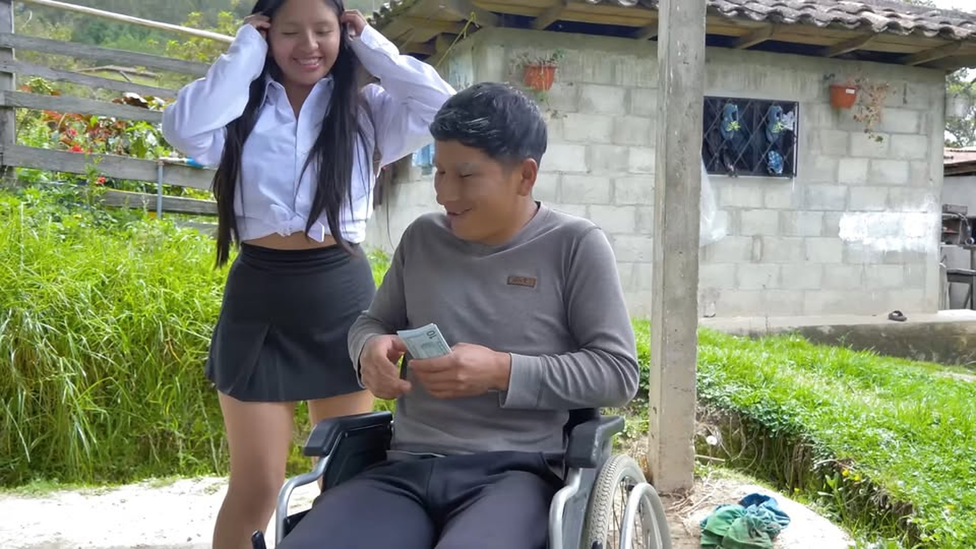 H1903005 Esta hija desobedec!a su padre por que estaba en part2