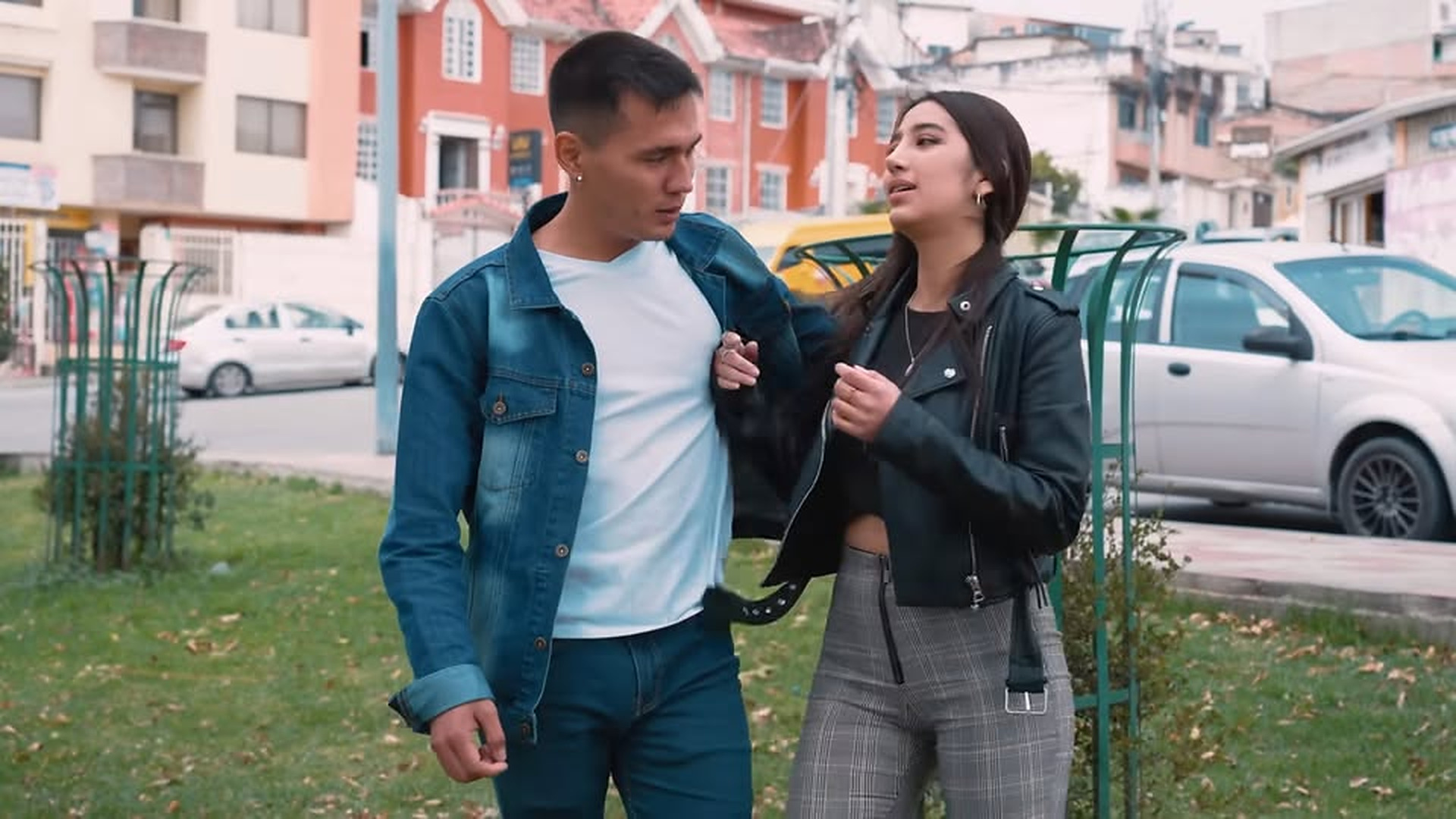 H2603003_La vida los trató mal, pero la misma vida los junt_part2 | Urban Stories