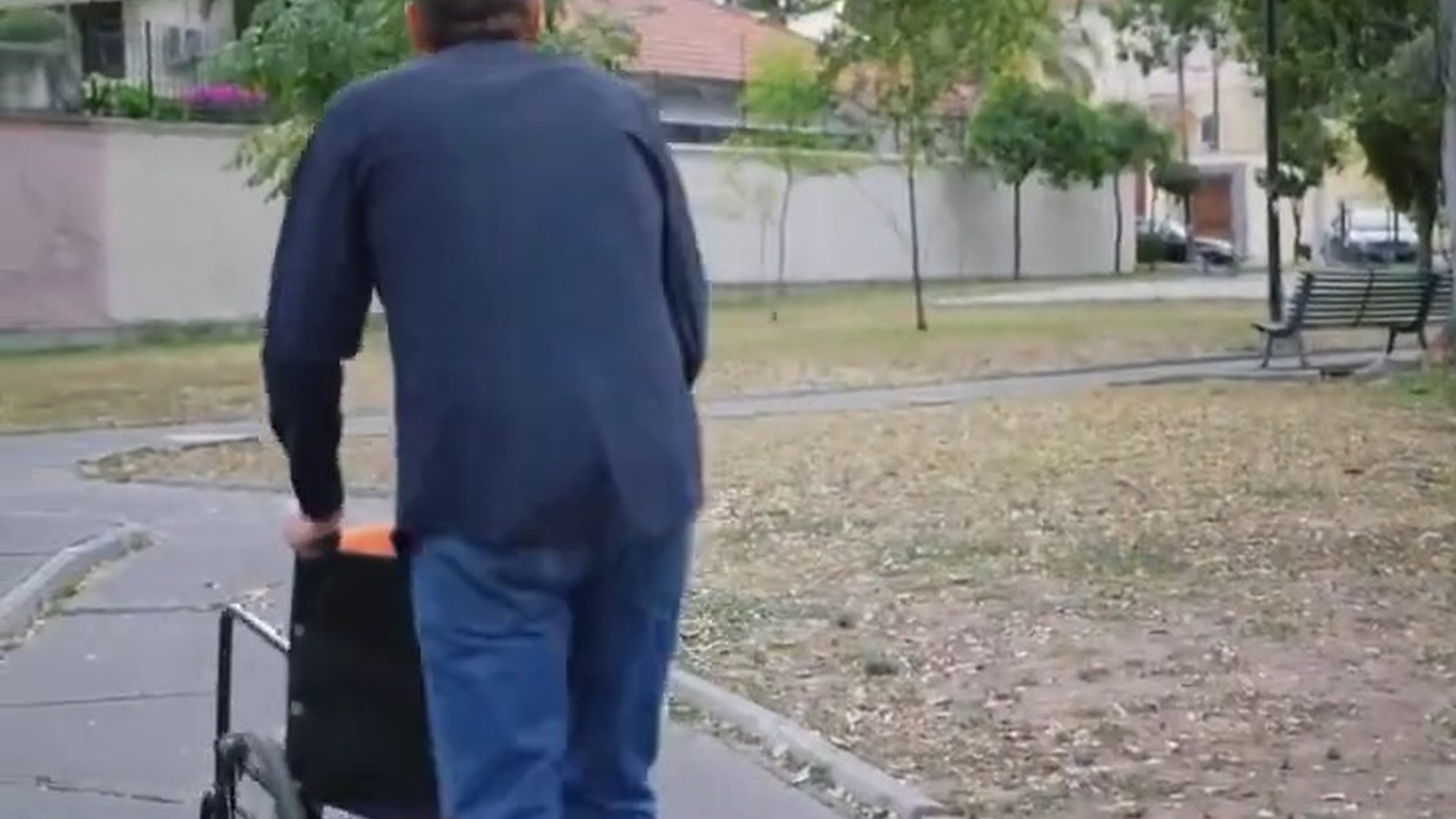 H2703004_Millonario no creyente le ocurre algo_part2. | NextWave Stories