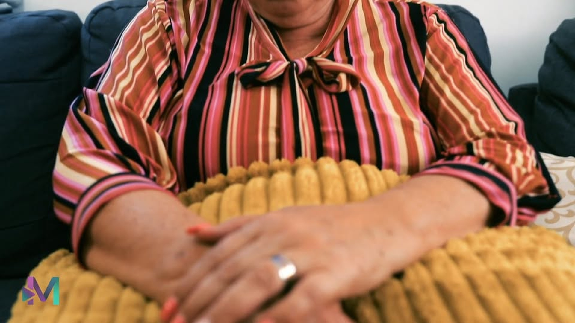 H0204001_Se hartaron de su madre por ser sorda la querían_part2. | Instant Update